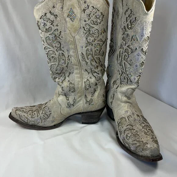 WOMEN'S WHITE GLITTERED INLAY AND CRYSTALS SNIP COWBOY BOOT 9M - Picture 3 of 16